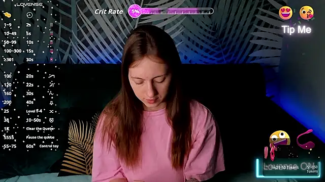 Snapshot of ChristyCrayme chatting on 6, 3, 2026 ChristyCrayme online show from 6, 3, 2026