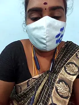 Snapshot of Tamil_riyalini12 chatting on 14, 11, 2025 Tamil riyalini12 online show from 14, 11, 2025