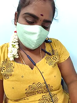 Snapshot of Tamil_riyalini12 chatting on 25, 11, 2025 Tamil riyalini12 online show from 25, 11, 2025