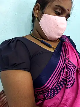 Snapshot of Tamil_riyalini12 chatting on 19, 12, 2025 Tamil riyalini12 online show from 19, 12, 2025