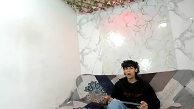 Snapshot of Bastian_boyshot77 chatting on 11, 7, 2026 Bastian boyshot77 online show from 11, 7, 2026