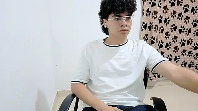 Snapshot of Kei_Dream chatting on 5, 10, 2025 Kei Dream online show from 5, 10, 2025