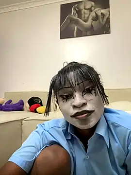 Snapshot of Lil-shawrie chatting on 12, 10, 2025 Lil-shawrie online show from 12, 10, 2025