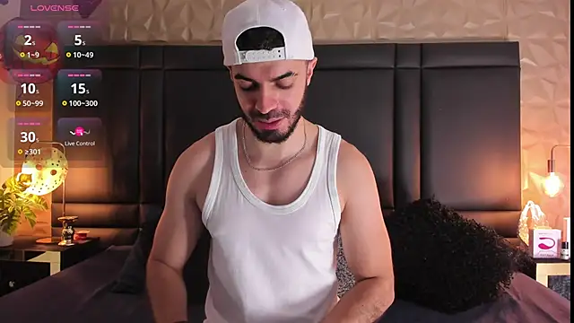 Snapshot of AxelThompson_ chatting on 13, 10, 2025 AxelThompson  online show from 13, 10, 2025