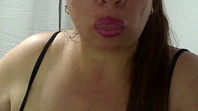 luciana69hot online show from 30, 4, 2026