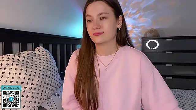 Snapshot of mia_here chatting on 9, 9, 2025 mia here online show from 9, 9, 2025