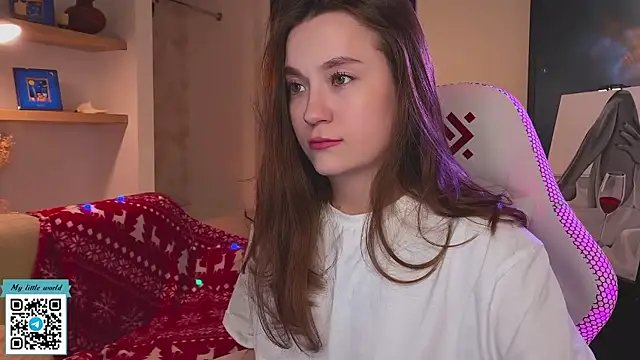 mia here online show from 21, 12, 2025