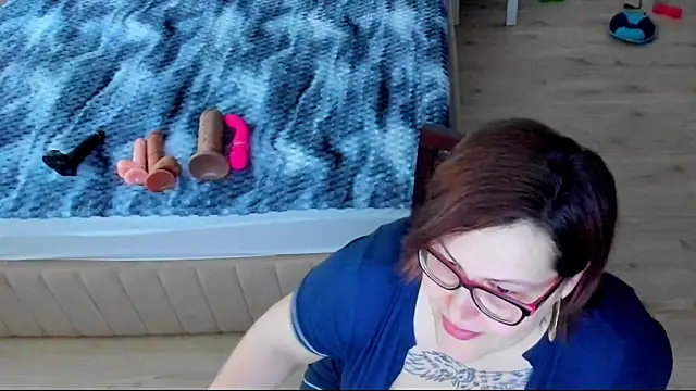 Snapshot of Squirt_Kimm chatting on 7, 5, 2026 Squirt Kimm online show from 7, 5, 2026