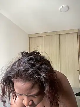 Snapshot of Alexia_24 chatting on 27, 4, 2026 Alexia 24 online show from 27, 4, 2026