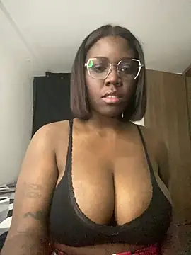 Snapshot of Alexia_24 chatting on 24, 5, 2026 Alexia 24 online show from 24, 5, 2026
