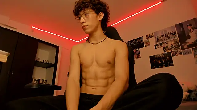 velvet skyn online show from 22, 10, 2025