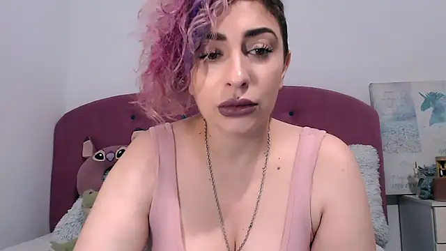 Snapshot of AAARUNY chatting on 22, 11, 2025 AAARUNY online show from 22, 11, 2025