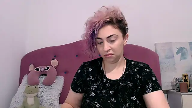 Snapshot of AAARUNY chatting on 23, 11, 2025 AAARUNY online show from 23, 11, 2025