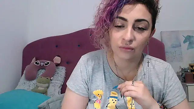 Snapshot of AAARUNY chatting on 28, 11, 2025 AAARUNY online show from 28, 11, 2025