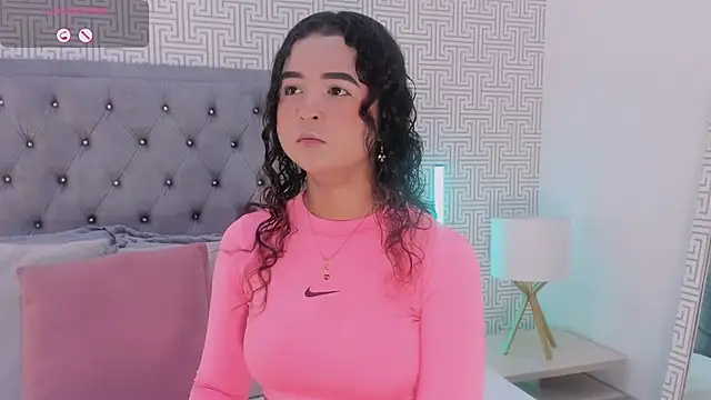 Evaa Lunna  online show from 5, 6, 2026