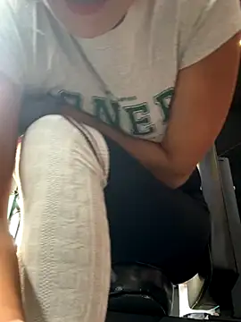 Snapshot of Ninazhang chatting on 11, 10, 2025 Ninazhang online show from 11, 10, 2025