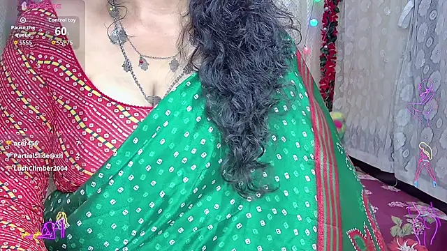 Snapshot of MasTANIYA chatting on 12, 4, 2026 MasTANIYA online show from 12, 4, 2026