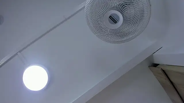 VICTORIAGRAYS online show from 28, 2, 2026