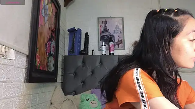Snapshot of SALOME_KORLAND chatting on 16, 9, 2025 SALOME KORLAND online show from 16, 9, 2025