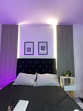 ashlycarteer online show from 2, 10, 2025