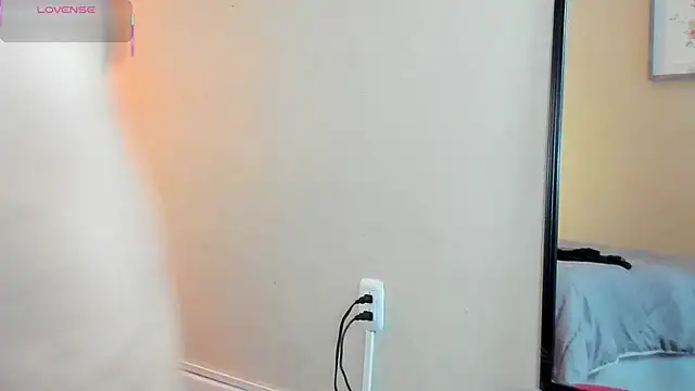 isabella milf  online show from 19, 9, 2025