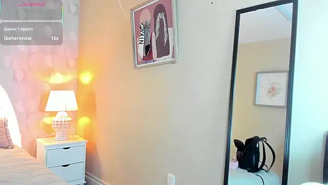 isabella milf  online show from 20, 9, 2025