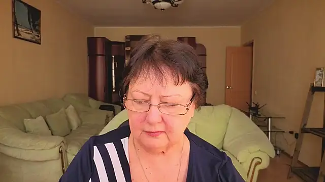 Margo Moll online show from 6, 2, 2026