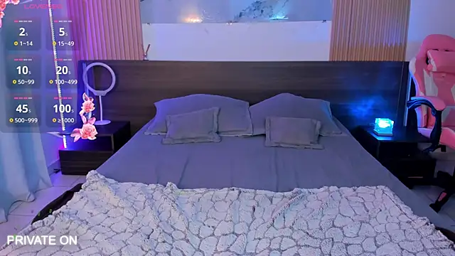 Snapshot of samanthaa_moon chatting on 24, 9, 2025 samanthaa moon online show from 24, 9, 2025