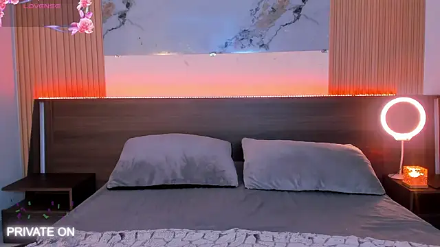 samanthaa moon online show from 12, 3, 2026