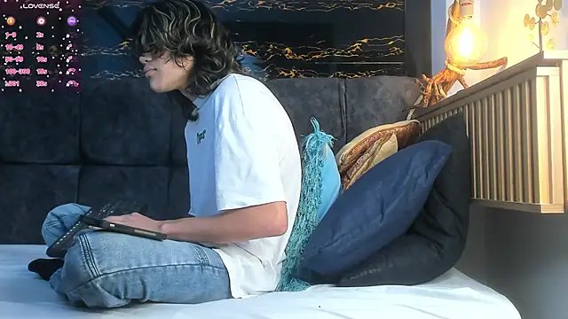 Diamond twink online show from 23, 11, 2025