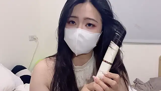 Snapshot of LHeart chatting on 26, 9, 2025 LHeart online show from 26, 9, 2025