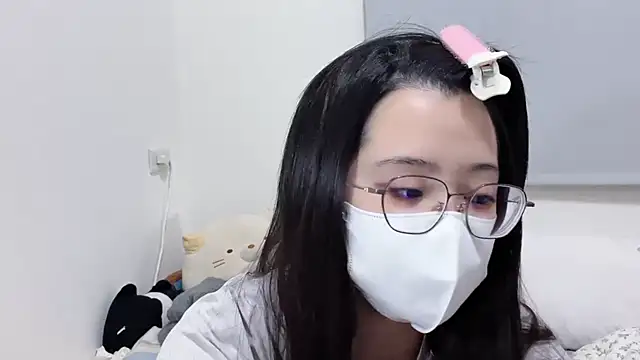 Snapshot of LHeart chatting on 22, 10, 2025 LHeart online show from 22, 10, 2025