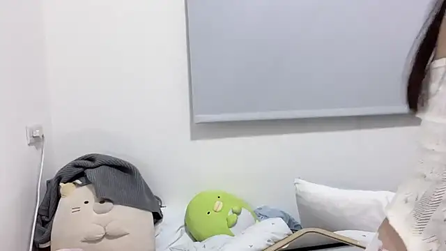 Snapshot of LHeart chatting on 24, 10, 2025 LHeart online show from 24, 10, 2025