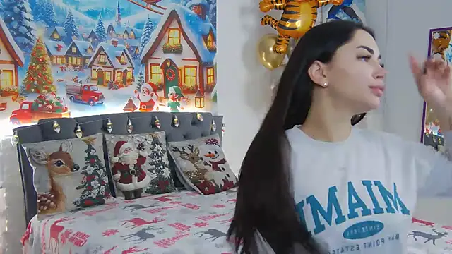 Snapshot of Agnessa chatting on 18, 12, 2025 Agnessa online show from 18, 12, 2025