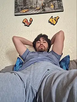 Snapshot of Chamis chatting on 11, 11, 2025 Chamis online show from 11, 11, 2025