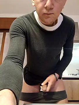 Snapshot of Alessio1987 chatting on 29, 3, 2026 Alessio1987 online show from 29, 3, 2026