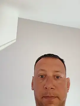 Snapshot of Alessio1987 chatting on 10, 6, 2026 Alessio1987 online show from 10, 6, 2026