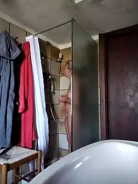 clarabell4 online show from 4, 11, 2025