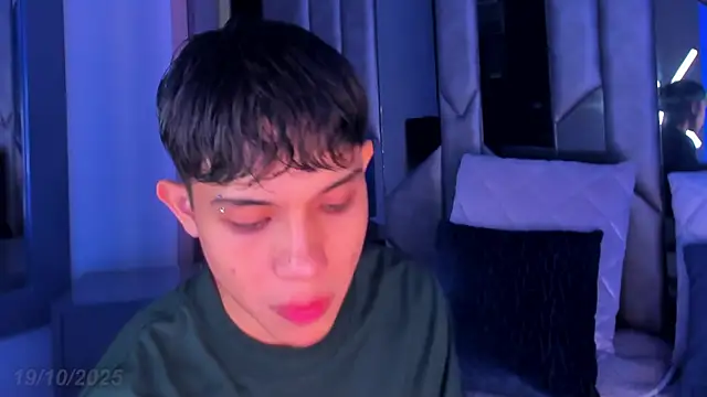 Sebax Young online show from 19, 10, 2025