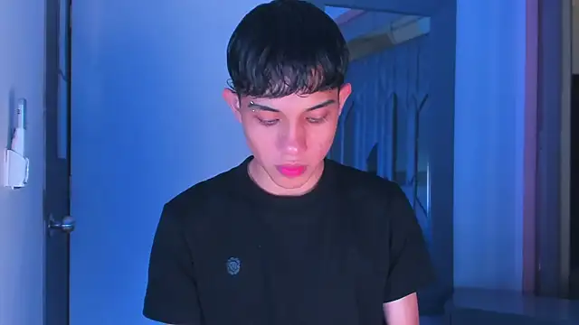 Sebax Young online show from 12, 1, 2026