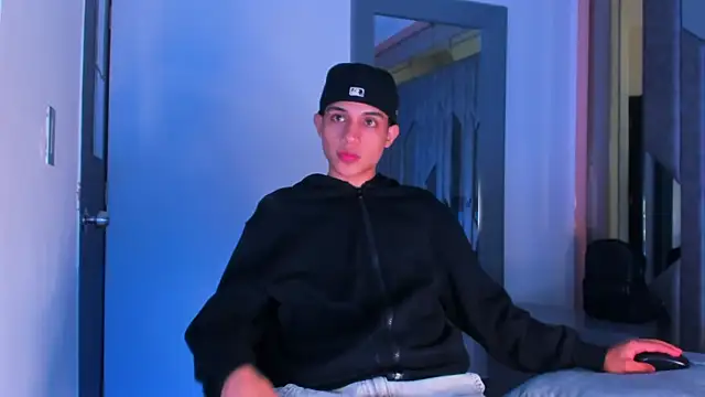 Sebax Young online show from 12, 4, 2026