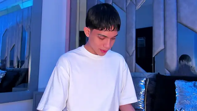 Sebax Young online show from 27, 5, 2026