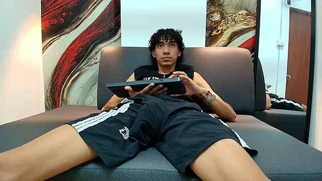 Snapshot of simondwayne chatting on 20, 3, 2026 simondwayne online show from 20, 3, 2026