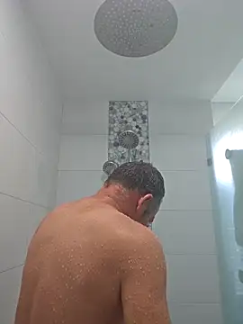 cubanitofeliz40 online show from 4, 3, 2026