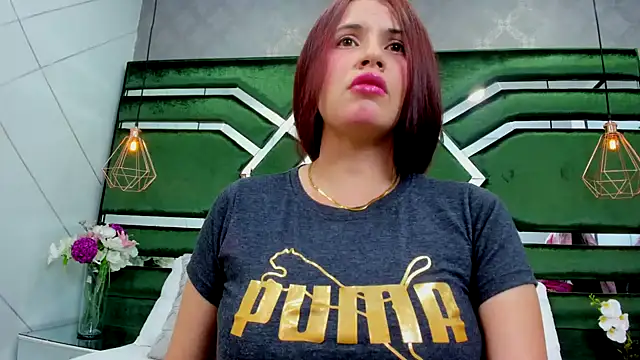 ThaliaCross online show from 17, 10, 2025