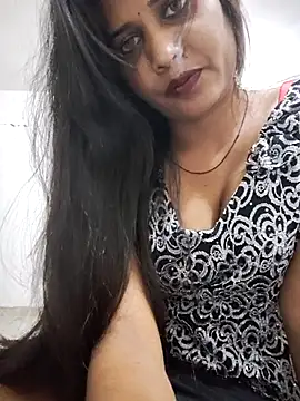 cute radhikaa online show from 29, 3, 2026