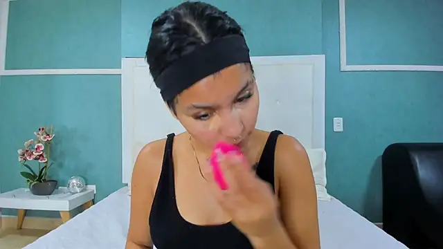 ania gomez online show from 6, 10, 2025