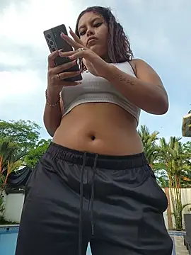 Yessica Lopezz online show from 14, 5, 2026
