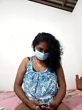 Snapshot of boosypussy chatting on 13, 12, 2025 boosypussy online show from 13, 12, 2025