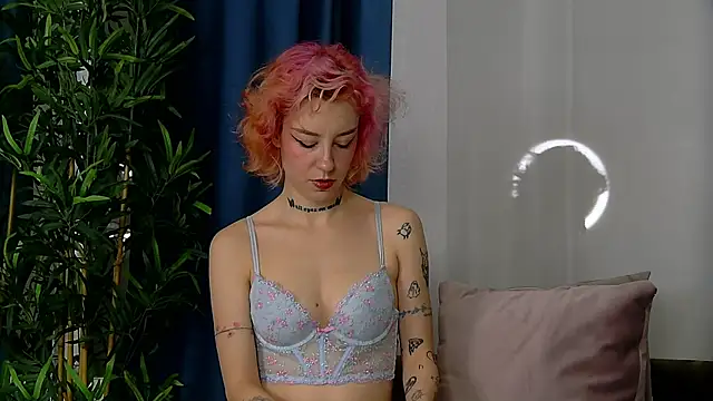 KristenRedd online show from 11, 9, 2025